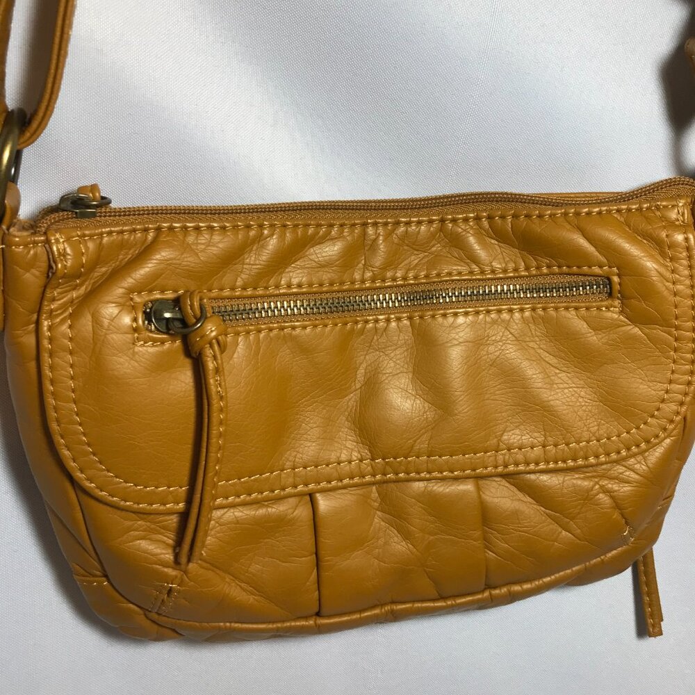 Bueno Faux Leather Crossbody Bag - Picture 3 of 9